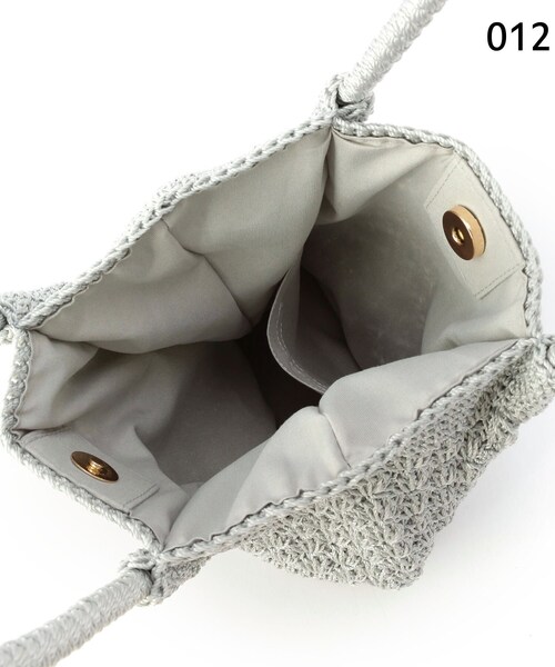 pink adobe(ピンクアドベ)の「◆つまみショルダーニットバッグ(ショルダーバッグ・レディース・ブラック/グレー/シルバー/グリーン/アイボリー/ブロンズ・00)」の11枚目の写真