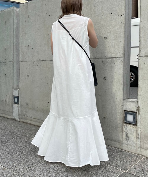 DouDou(ドゥドゥ)の「【WEB限定】裾フレアマキシワンピース(ワンピース・レディース・ブラック/オフホワイト/カーキ・FREE)」の11枚目の写真