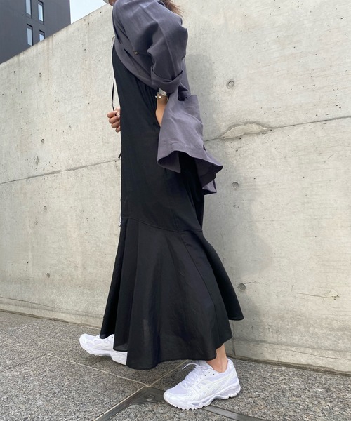 DouDou(ドゥドゥ)の「【WEB限定】裾フレアマキシワンピース(ワンピース・レディース・ブラック/オフホワイト/カーキ・FREE)」の21枚目の写真