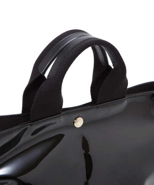 TOPKAPI（トプカピ）の「エナメル ミニトートバッグ GEL ジェル プレーン M（トートバッグ・レディース・ブラック/ライトベージュ・FREE）」の7枚目の写真