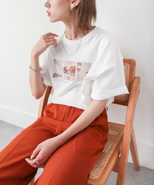 Chillfar(チルファー)の「半袖アソートフォトプリントTシャツ(Tシャツ/カットソー・レディース・ホワイト/ブラック/ホワイト系/ホワイト系1/ホワイト系2/ホワイト系3・FREE)」の2枚目の写真