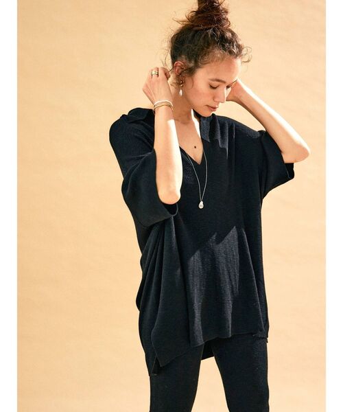 Ungrid(アングリッド)の「ハーフスリーブ襟ニット(ニット/セーター・レディース・ブラック/アイボリー/ブラウン・FREE)」の6枚目の写真