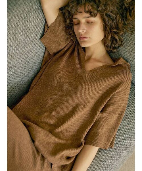 Ungrid(アングリッド)の「ハーフスリーブ襟ニット(ニット/セーター・レディース・ブラック/アイボリー/ブラウン・FREE)」の15枚目の写真