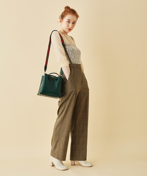 MADEMOISELLE ROPE'(マドモアゼル ロペ)の「<春まで使える>ストレッチフラワーレースプルオーバー(Tシャツ/カットソー・レディース・ホワイト/ブラック/オフホワイト/ブルー系その他6・38)」の21枚目の写真