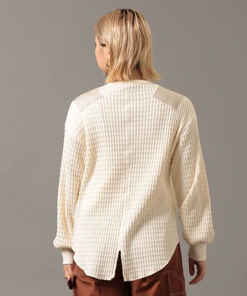AVIREX（アヴィレックス）の「ビッグワッフル コンビプルオーバー/ BIG WAFFLE COMBI PULLOVER（Tシャツ/カットソー・レディース・オフホワイト/ブラウン/ブルー/マスタード・FREE）」の20枚目の写真