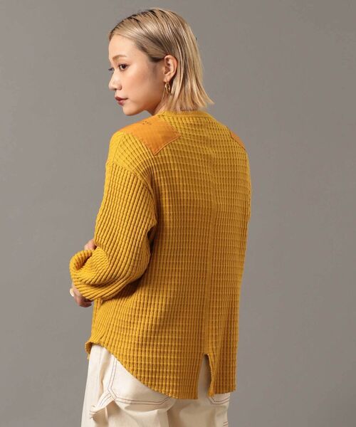 AVIREX（アヴィレックス）の「ビッグワッフル コンビプルオーバー/ BIG WAFFLE COMBI PULLOVER（Tシャツ/カットソー・レディース・オフホワイト/ブラウン/ブルー/マスタード・FREE）」の14枚目の写真