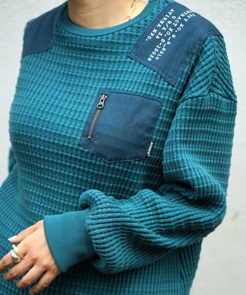 AVIREX（アヴィレックス）の「ビッグワッフル コンビプルオーバー/ BIG WAFFLE COMBI PULLOVER（Tシャツ/カットソー・レディース・オフホワイト/ブラウン/ブルー/マスタード・FREE）」の6枚目の写真