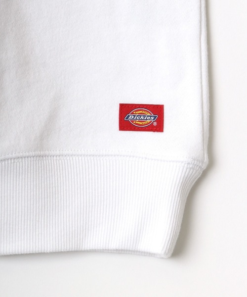 Dickies(ディッキーズ)の「Dickies/ディッキーズ オーバーサイズ ミニロゴワッペン ワンポイント刺繍 スウェット レディース メンズ トレーナー(スウェット・メンズ・ホワイト/ブラック/ベージュ/サックスブルー/グリーン/オートミール/グレイッシュベージュ/ピンク/キャメル/ベージュ系その他/ダークグリーン・M/L/XL)」の22枚目の写真