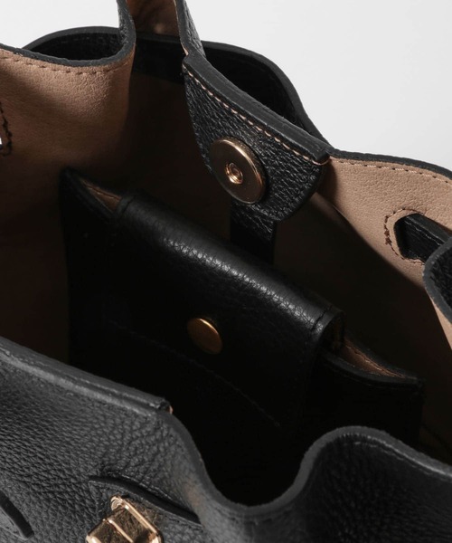 URBAN RESEARCH ROSSO WOMEN（アーバンリサーチ　ロッソ）の「GIANNI NOTARO　ベルトショルダーバッグ（ショルダーバッグ・レディース・ブラック・-）」の4枚目の写真