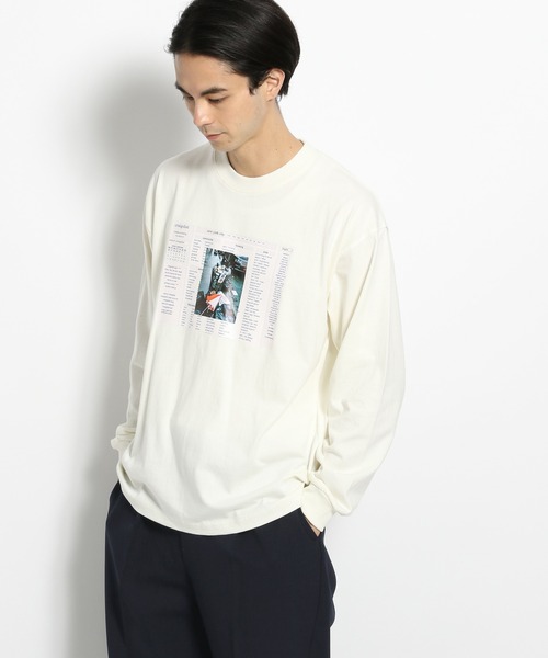 niko and...（ニコアンド）の「アーティストコラボロンＴ（Tシャツ/カットソー・メンズ・オフホワイト/オレンジ/チャコール・MEDIUM/LARGE）」の2枚目の写真