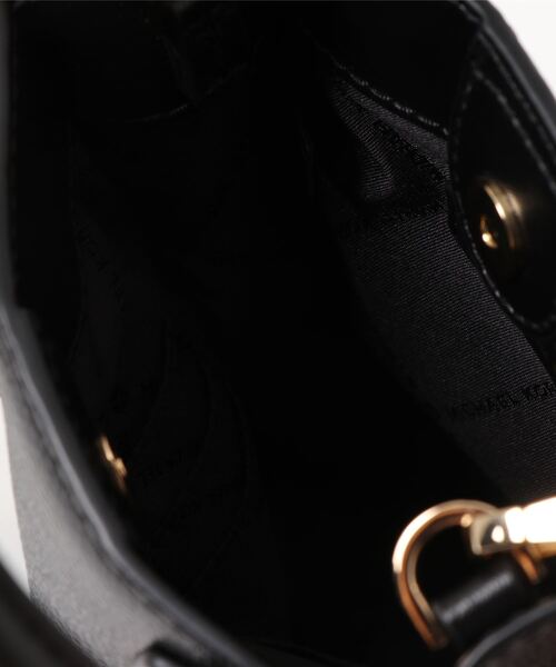 MICHAEL KORS（マイケルコース）の「MERCER ショッパークロスボディ エクストラスモール（ショルダーバッグ・レディース・ブラック・FREE）」の5枚目の写真