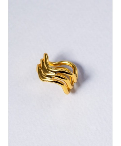 mou(モウ)の「【Na.moda】Triple wave ring(リング・レディース・シルバー/ゴールド/シルバー系その他・FREE)」の5枚目の写真