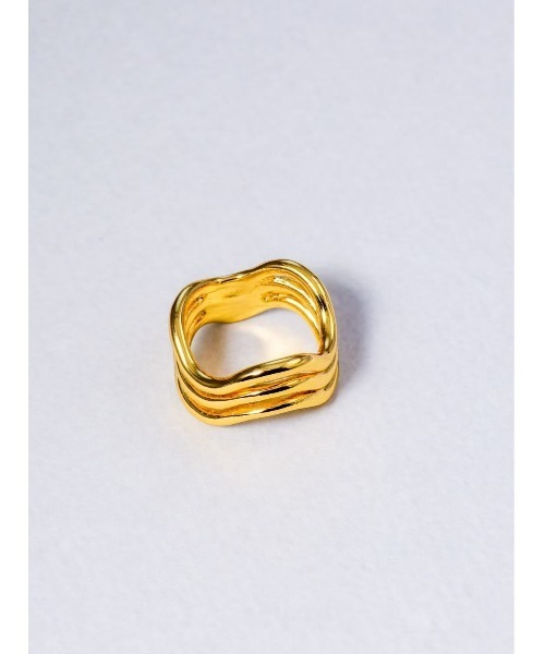 mou(モウ)の「【Na.moda】Triple wave ring(リング・レディース・シルバー/ゴールド/シルバー系その他・FREE)」の11枚目の写真