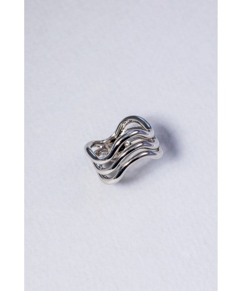 mou(モウ)の「【Na.moda】Triple wave ring(リング・レディース・シルバー/ゴールド/シルバー系その他・FREE)」の14枚目の写真