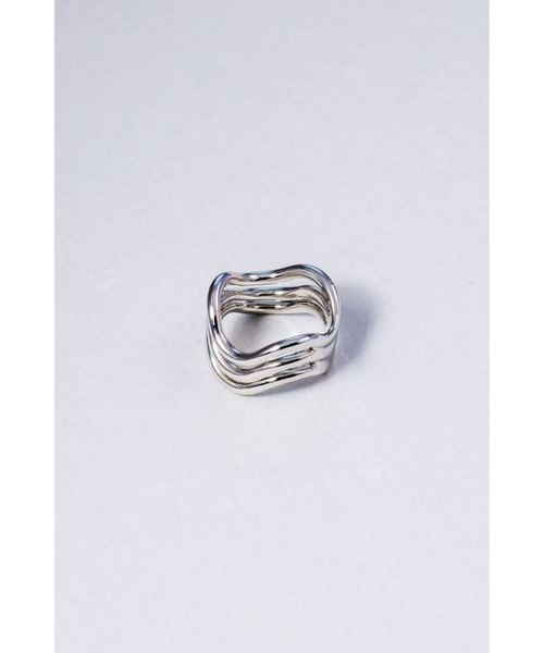 mou(モウ)の「【Na.moda】Triple wave ring(リング・レディース・シルバー/ゴールド/シルバー系その他・FREE)」の17枚目の写真