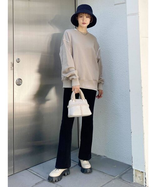 EMODA(エモダ)の「ダブルボタンフィットフレアパンツ(その他パンツ・レディース・ブラック/グレー/イエロー・SMALL/MEDIUM)」の21枚目の写真