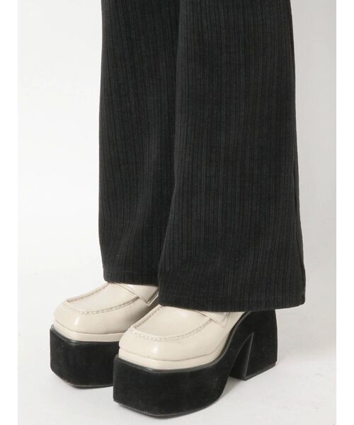 EMODA(エモダ)の「ダブルボタンフィットフレアパンツ(その他パンツ・レディース・ブラック/グレー/イエロー・SMALL/MEDIUM)」の22枚目の写真