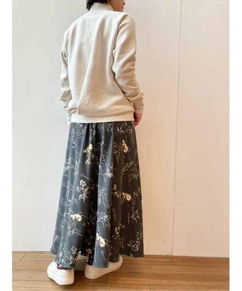 BEARDSLEY(ビアズリー)の「コットン100% ハイネック裏毛プルオーバー(Tシャツ/カットソー・レディース・ライトグレー/アイボリー・FREE)」の17枚目の写真