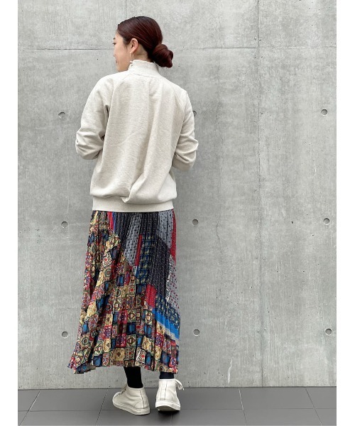 BEARDSLEY(ビアズリー)の「コットン100% ハイネック裏毛プルオーバー(Tシャツ/カットソー・レディース・ライトグレー/アイボリー・FREE)」の19枚目の写真