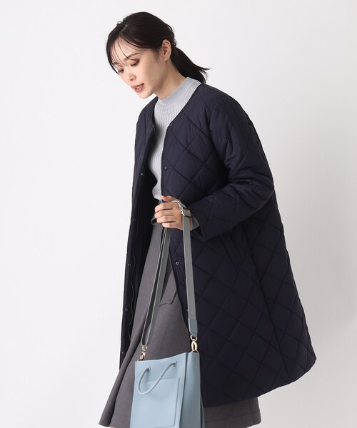 SOUP（スープ）の「◆【軽い・暖かい・キレイ見え】キルティングロングコート（大きいサイズあり・13号・15号）（その他アウター・レディース・ブラック/ベージュ/ネイビー・11/15 /13/09/07）」の11枚目の写真