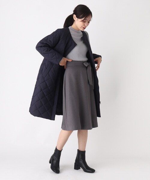 SOUP（スープ）の「◆【軽い・暖かい・キレイ見え】キルティングロングコート（大きいサイズあり・13号・15号）（その他アウター・レディース・ブラック/ベージュ/ネイビー・11/15 /13/09/07）」の5枚目の写真