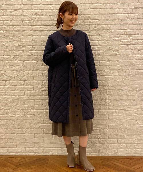 SOUP（スープ）の「◆【軽い・暖かい・キレイ見え】キルティングロングコート（大きいサイズあり・13号・15号）（その他アウター・レディース・ブラック/ベージュ/ネイビー・11/15 /13/09/07）」の16枚目の写真