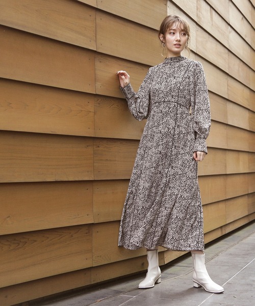 N.（N. Natural Beauty Basic）（エヌエヌナチュラルビューティーベーシック）の「◆コードパイピングプリントワンピース（ワンピース・レディース・ブラウン/カーキ/ブラック・MEDIUM）」の6枚目の写真