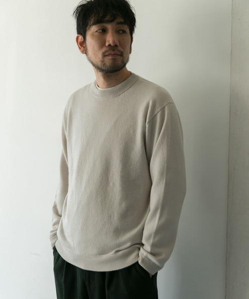 URBAN RESEARCH DOORS（アーバンリサーチドアーズ）の「ウールカシミヤクルーネックニット（ニット/セーター・メンズ・グレー/ロイヤルブルー/ブラック・38/40）」の2枚目の写真