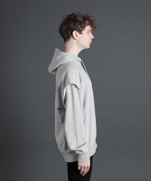 LANVIN en Bleu（ランバンオンブルー）の「WEARISTA とっしープロデュース “DOOPZ×LANVIN en Bleu”コラボパーカー（パーカー・メンズ・ブラック/グレー・46/48/50）」の6枚目の写真