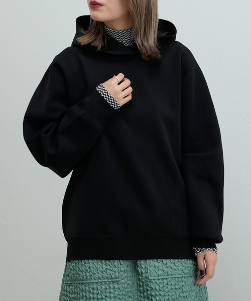 Lui's（ルイス）の「接結ニットパーカー（パーカー・レディース・オフホワイト/グリーン/ブラック・FREE）」の3枚目の写真