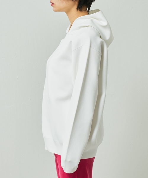 Lui's（ルイス）の「接結ニットパーカー（パーカー・レディース・オフホワイト/グリーン/ブラック・FREE）」の8枚目の写真