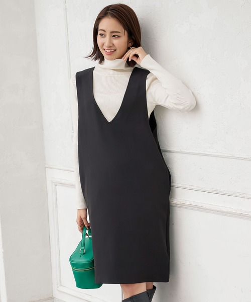 KOBE LETTUCE（コウベレタス）の「深Vネックジャンスカワンピース（ジャンパースカート・レディース・ブラック/モカ/ホワイト系/ホワイト系1/ブラック系/ブラウン系/イエロー系/イエロー系1・1/2）」の10枚目の写真