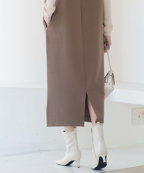 KOBE LETTUCE（コウベレタス）の「深Vネックジャンスカワンピース（ジャンパースカート・レディース・ブラック/モカ/ホワイト系/ホワイト系1/ブラック系/ブラウン系/イエロー系/イエロー系1・1/2）」の13枚目の写真