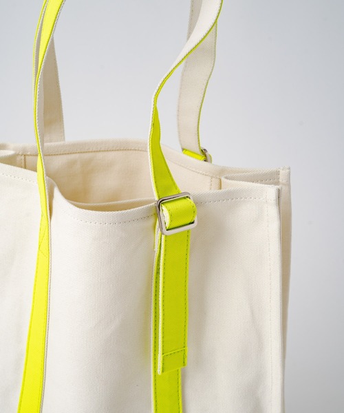 WHIMSIC（ウィムジック）の「【WHIMSIC】アジャスタブルハンドルキャンバストートバッグ（トートバッグ・レディース・ホワイト/ブラック/ネイビー/ホワイト系その他・FREE）」の5枚目の写真