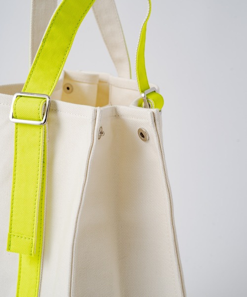 WHIMSIC（ウィムジック）の「【WHIMSIC】アジャスタブルハンドルキャンバストートバッグ（トートバッグ・レディース・ホワイト/ブラック/ネイビー/ホワイト系その他・FREE）」の6枚目の写真