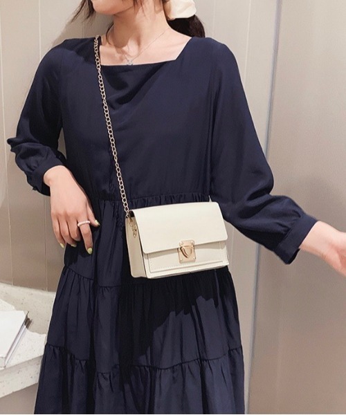 Burner（バーナー）の「【OKUOKU　0909】チェーンショルダー　ミニスクエア バッグ　/  oku-bag-251-5（ショルダーバッグ・レディース・その他4/その他3/その他2/その他1・FREE）」の2枚目の写真