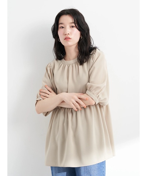 earth music&ecology（アースミュージックアンドエコロジー）の「リサイクルポリエステルブレンドとろみチュニック（その他トップス・レディース・オフホワイト/ライトカーキ/グレイッシュベージュ/テラコッタ・FREE）」の8枚目の写真