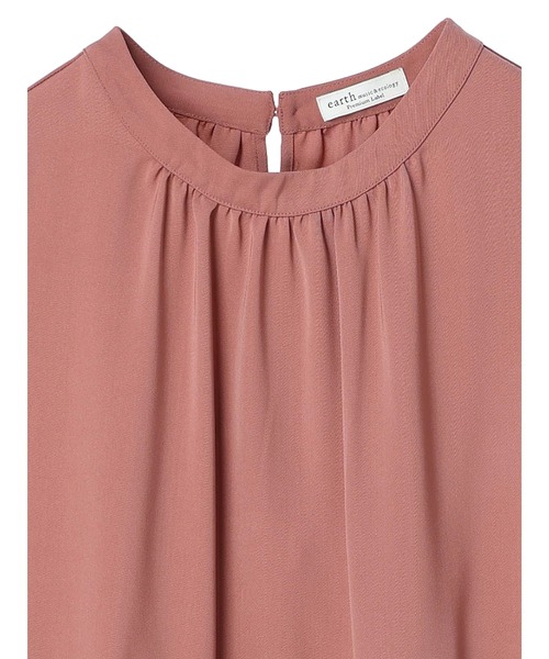 earth music&ecology（アースミュージックアンドエコロジー）の「リサイクルポリエステルブレンドとろみチュニック（その他トップス・レディース・オフホワイト/ライトカーキ/グレイッシュベージュ/テラコッタ・FREE）」の19枚目の写真