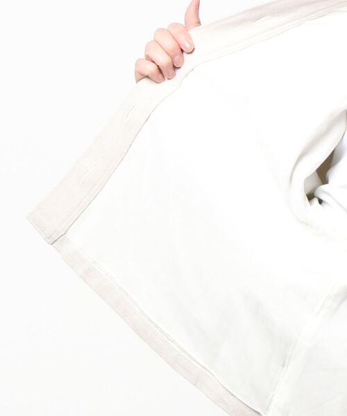 Samansa Mos2（サマンサ モスモス）の「切替ショートブルゾン（ブルゾン・レディース・ネイビー/グレー/チャコール/キナリ・ﾌﾘ-）」の5枚目の写真