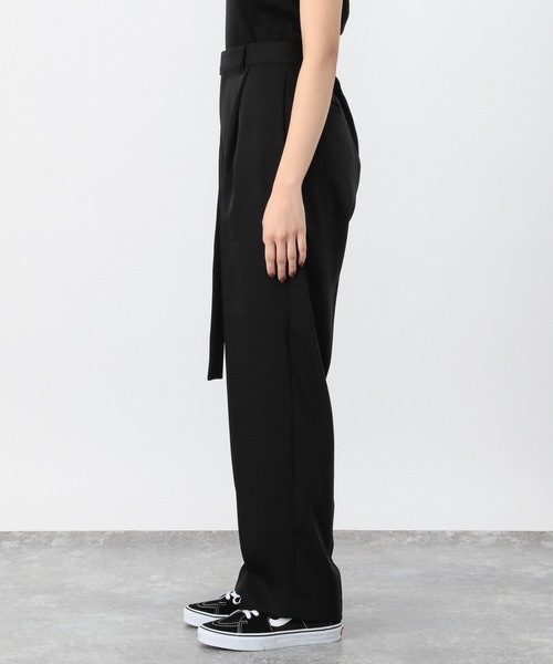 OFAKIND(オフアカインド)の「OFAKIND / ロングベルトタックパンツ(その他パンツ・レディース・ブラック/モカ・1/0)」の17枚目の写真