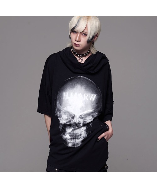 CIVARIZE(シヴァーライズ)の「『CIVARIZE/シヴァーライズ』フード付きドルマンポンチョカットソー(Tシャツ/カットソー・メンズ・ブラック/ホワイト・FREE)」の5枚目の写真