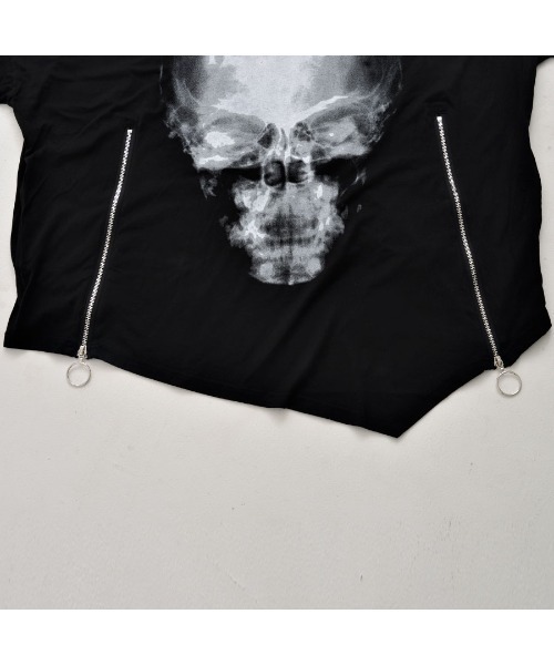 CIVARIZE(シヴァーライズ)の「『CIVARIZE/シヴァーライズ』フード付きドルマンポンチョカットソー(Tシャツ/カットソー・メンズ・ブラック/ホワイト・FREE)」の15枚目の写真