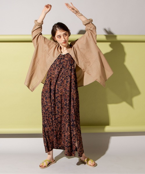 ANGIE（アンジー）の「バックリボンキャミワンピース（ワンピース・レディース・ブラック/レッド/イエロー/ブルー/グリーン/ブラック系その他/グリーン系その他/パープル系その他2/ピンク系その他2/ベージュ系1/アイボリー/ベージュ/ブラウン系1/ブラック系1・FREE）」の5枚目の写真