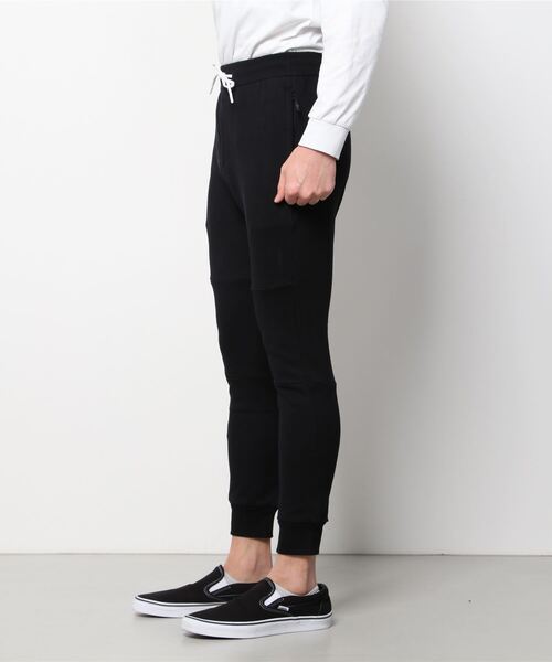 ZANEROBE(ゼインローブ)の「ZANEROBE(ゼインローブ) SURESHOT FLEECE JOGGER/ZR702JP-VERI(その他パンツ・メンズ・ブラック・32/30/29)」の2枚目の写真