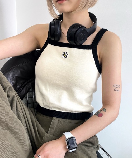 WHO'S WHO gallery（フーズフーギャラリー）の「ohanaニットキャミ（キャミソール・レディース・ピンク/レッド/ブラック/オフホワイト/サックスブルー・FREE）」の11枚目の写真