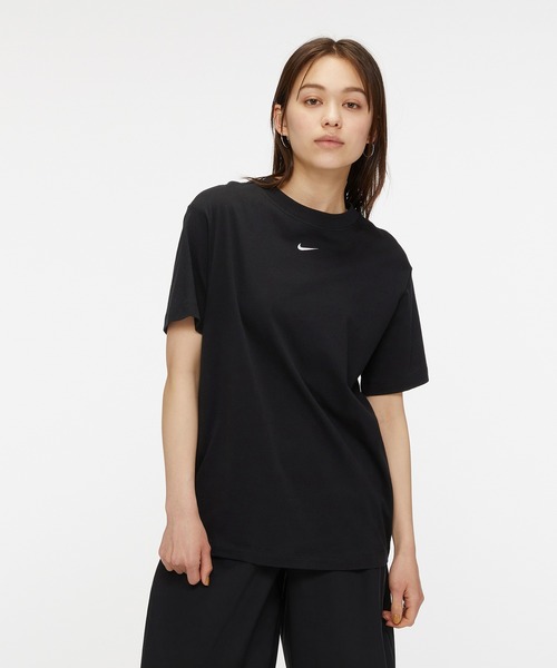 NIKE（ナイキ）の「ナイキ スポーツウェア エッセンシャル ウィメンズ Tシャツ / Nike Sportswear Essential Women's T-Shirt（Tシャツ/カットソー・レディース・ホワイト/ブラック・S/M/L/2XL/XL/XS）」の18枚目の写真