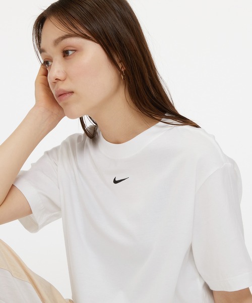 NIKE（ナイキ）の「ナイキ スポーツウェア エッセンシャル ウィメンズ Tシャツ / Nike Sportswear Essential Women's T-Shirt（Tシャツ/カットソー・レディース・ホワイト/ブラック・S/M/L/2XL/XL/XS）」の12枚目の写真