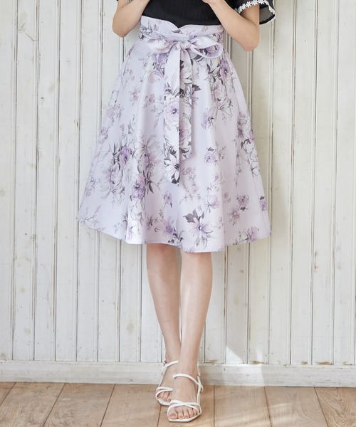 ウエストりぼん付きフラワープリントフレアスカート　ラベンダー tocco closet（トッコ クローゼット）の「ウエストりぼん付き