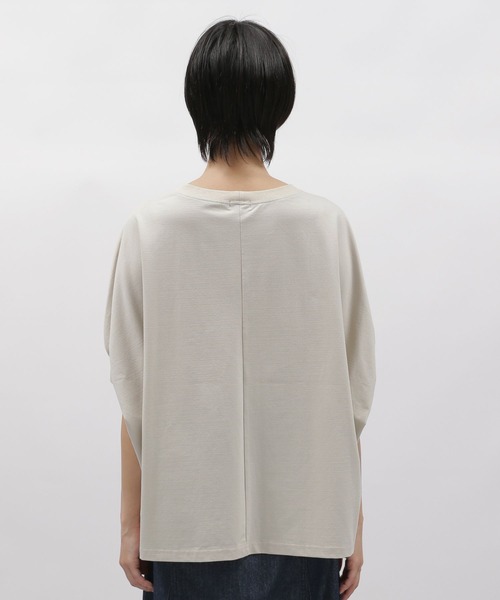 LAKOLE(ラコレ)の「コットンクレープポンチョTシャツ / 285889(Tシャツ/カットソー・レディース・ライトベージュ/オフホワイト/ブラック・SMALL/MEDIUM)」の9枚目の写真