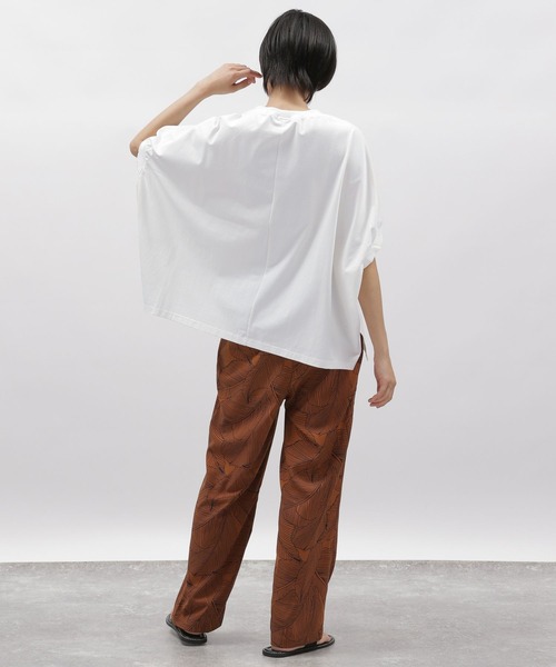 LAKOLE(ラコレ)の「コットンクレープポンチョTシャツ / 285889(Tシャツ/カットソー・レディース・ライトベージュ/オフホワイト/ブラック・SMALL/MEDIUM)」の11枚目の写真